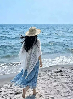 法式慵懒风白色镂空针织披肩女