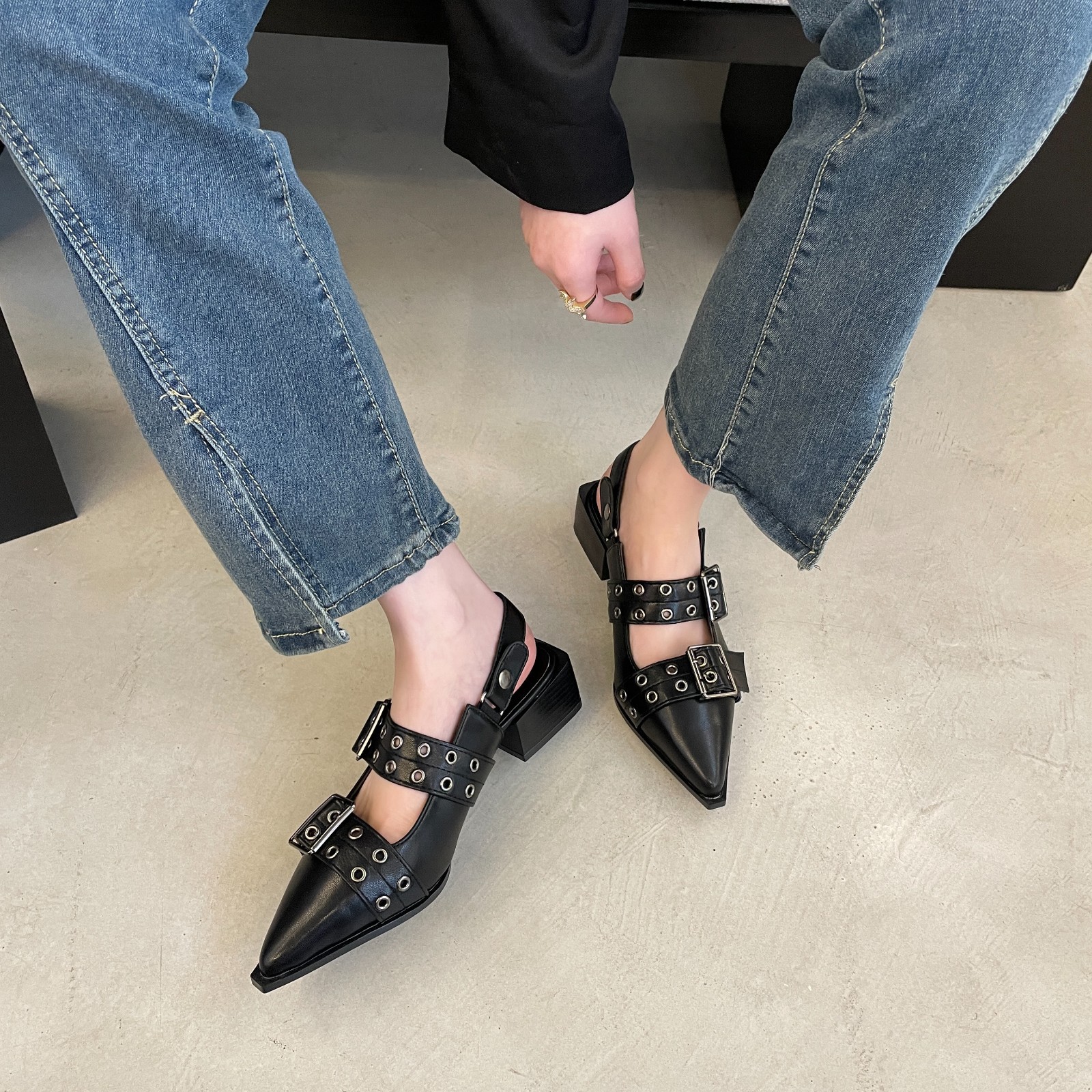 【外贸清仓】法式小香风尖头玛丽珍鞋女年春夏季新款小皮鞋复古粗