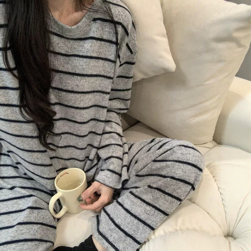 秋冬季德绒女款可外穿家居服套装