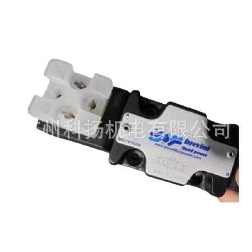 AD5E03CM002意大利BREVINI电磁阀AD3D16EZV12液压阀AD5E01CM2