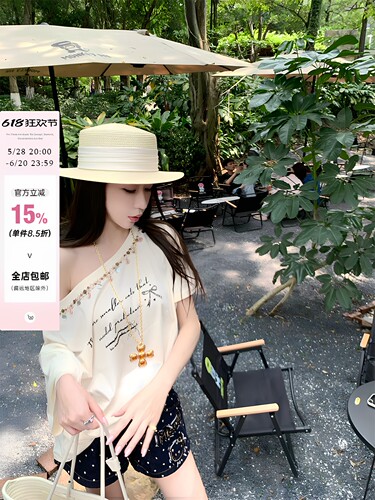 韩系慵懒风斜肩露肩短袖T恤女