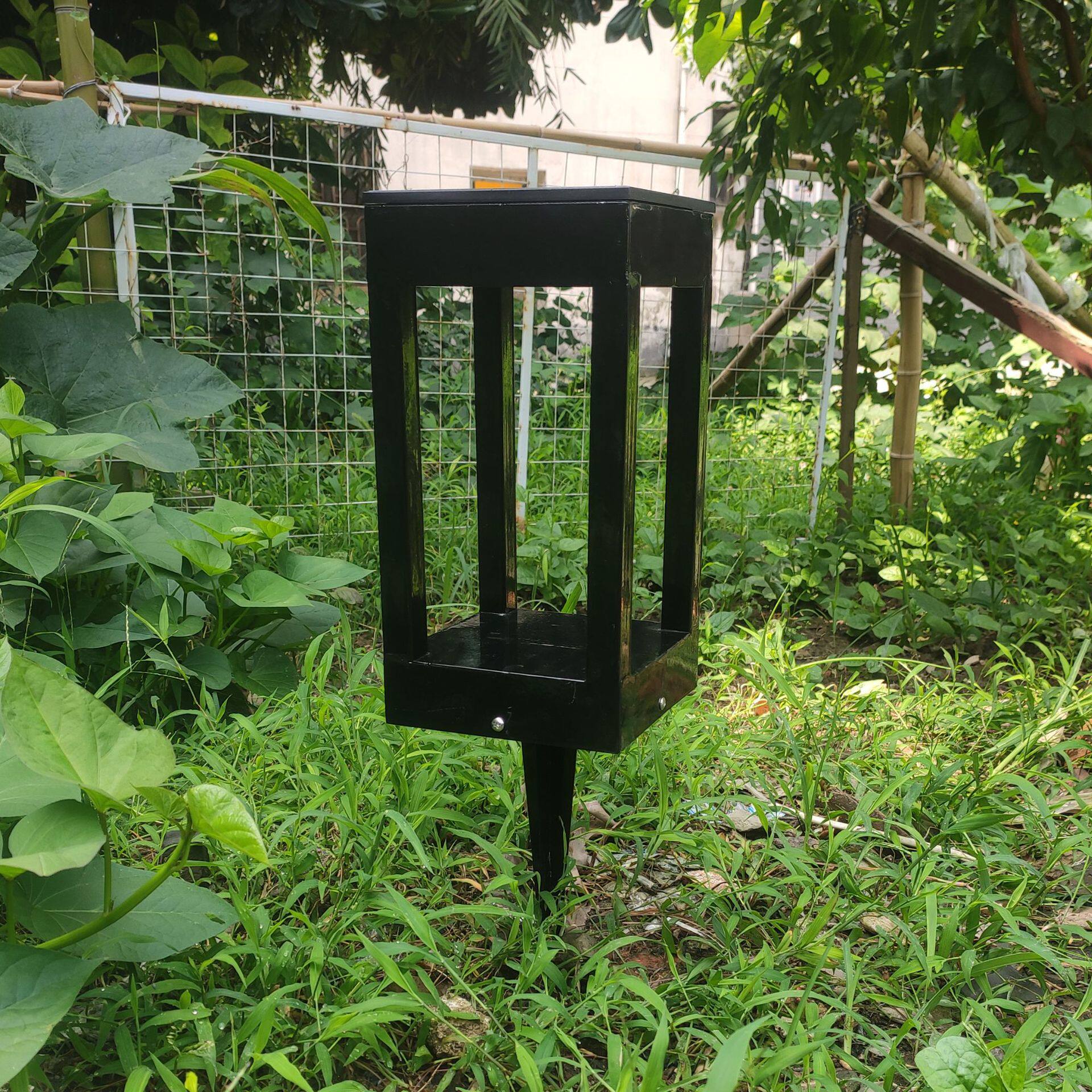 太阳能户外防水LED地插草坪灯