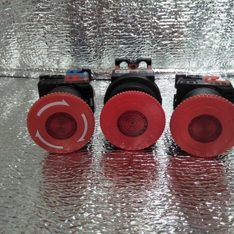 AR22V2R-10R 急停按钮AR22V2R-11R 富士急停按钮 急停按钮开关