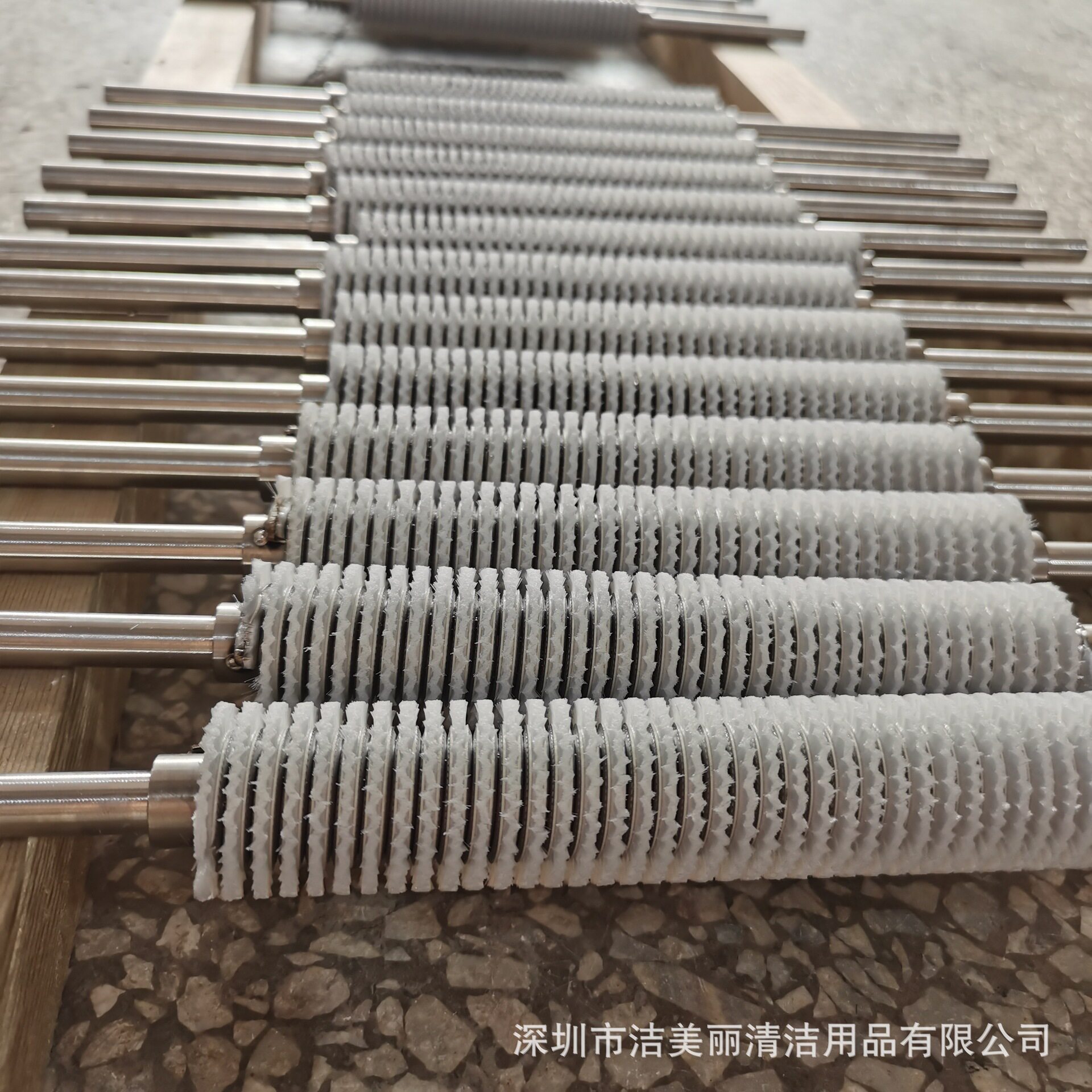 深圳工业刷辊加工定制 清洗机毛刷辊 机械设备毛刷辊 辊刷加工