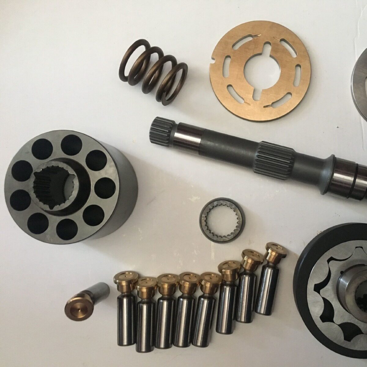 现货供应全新SAUER DANFOSS PV90R030液压泵 柱塞泵总成及配件图片
