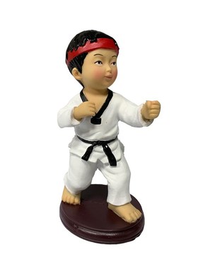 树脂工艺品小跆拳道人物模型男侧踢腿武术创意蛋V糕装饰摆件送礼