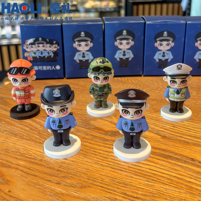 速发迷你蜀黍卫士警察交警员小警花办公室桌面装饰品摆件