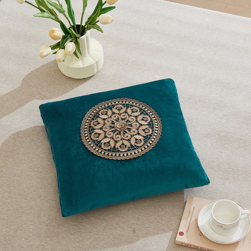 抱枕被子两用二合一车用折叠被z子靠枕办公室枕头午睡毯子车载靠