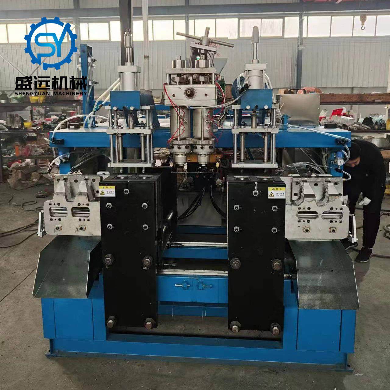 65一出二油烟净瓶全自动吹塑机油污净瓶盛远机械机械自动吹瓶机,五金/工具,吹塑机,淘宝优惠券,粉丝福利购,淘宝优惠卷