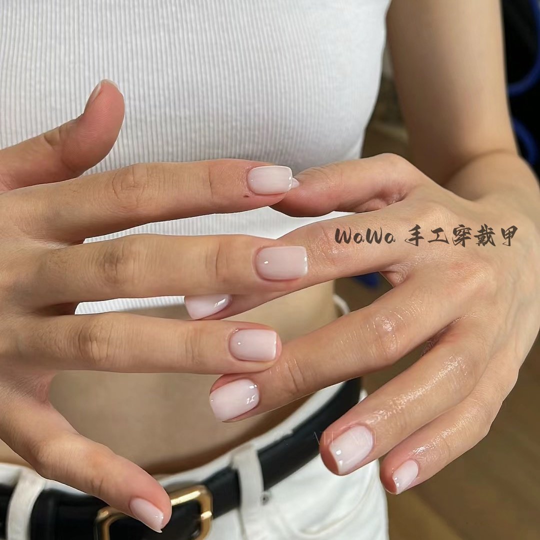 小红书爆款欧美纯色乳白色亮面高级孕妇新娘假指甲贴片成品穿戴甲
