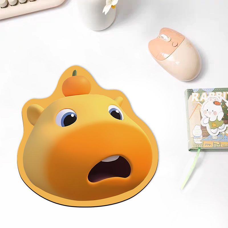 可爱水豚鼠标垫小号异形女生工位办公室滑鼠垫耐磨高颜值通用杯垫