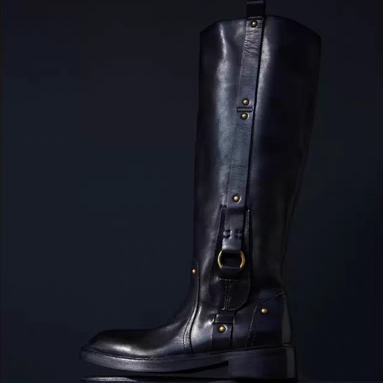 2025秋季新款黑色牛皮高筒机车靴女金属扣粗跟圆头骑士靴气质长靴