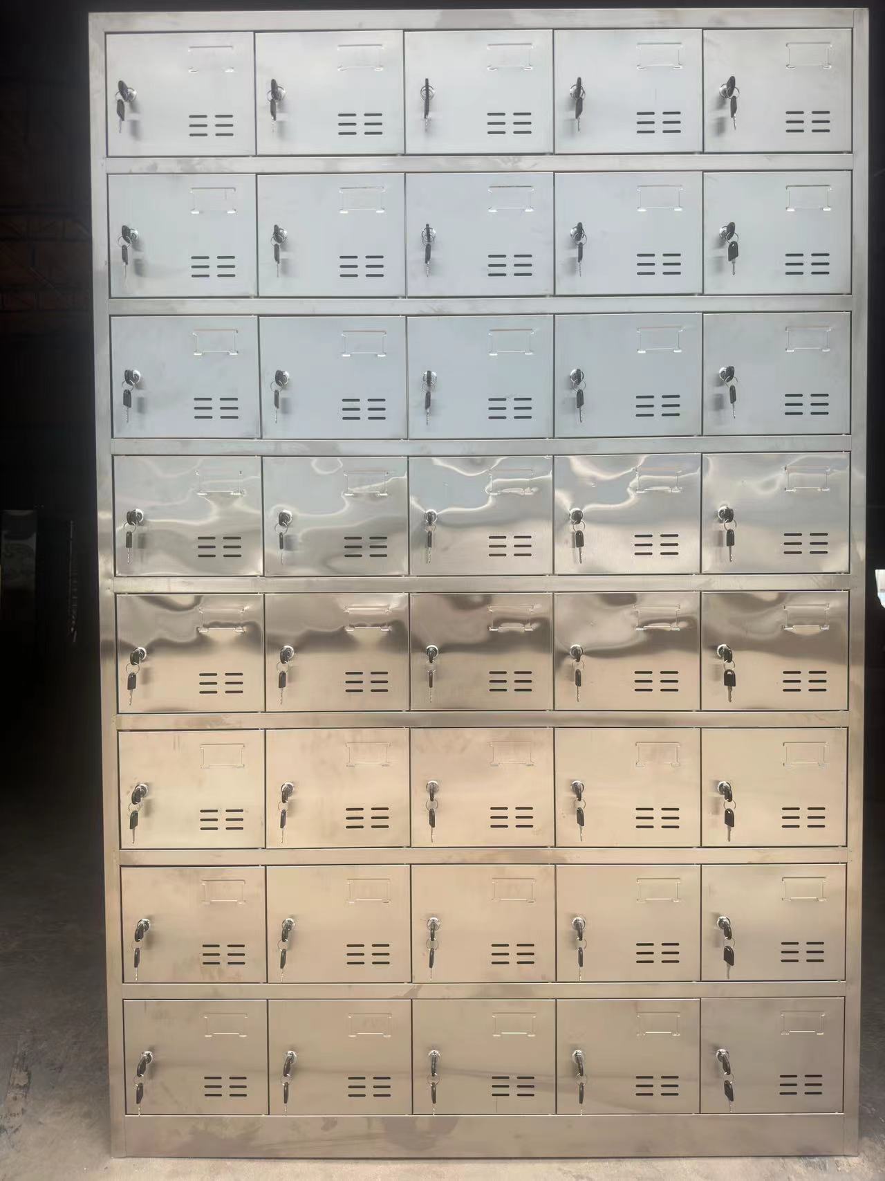 不锈钢食堂碗柜员工柜子车间收纳储存柜多门柜防潮商用餐盘柜带锁
