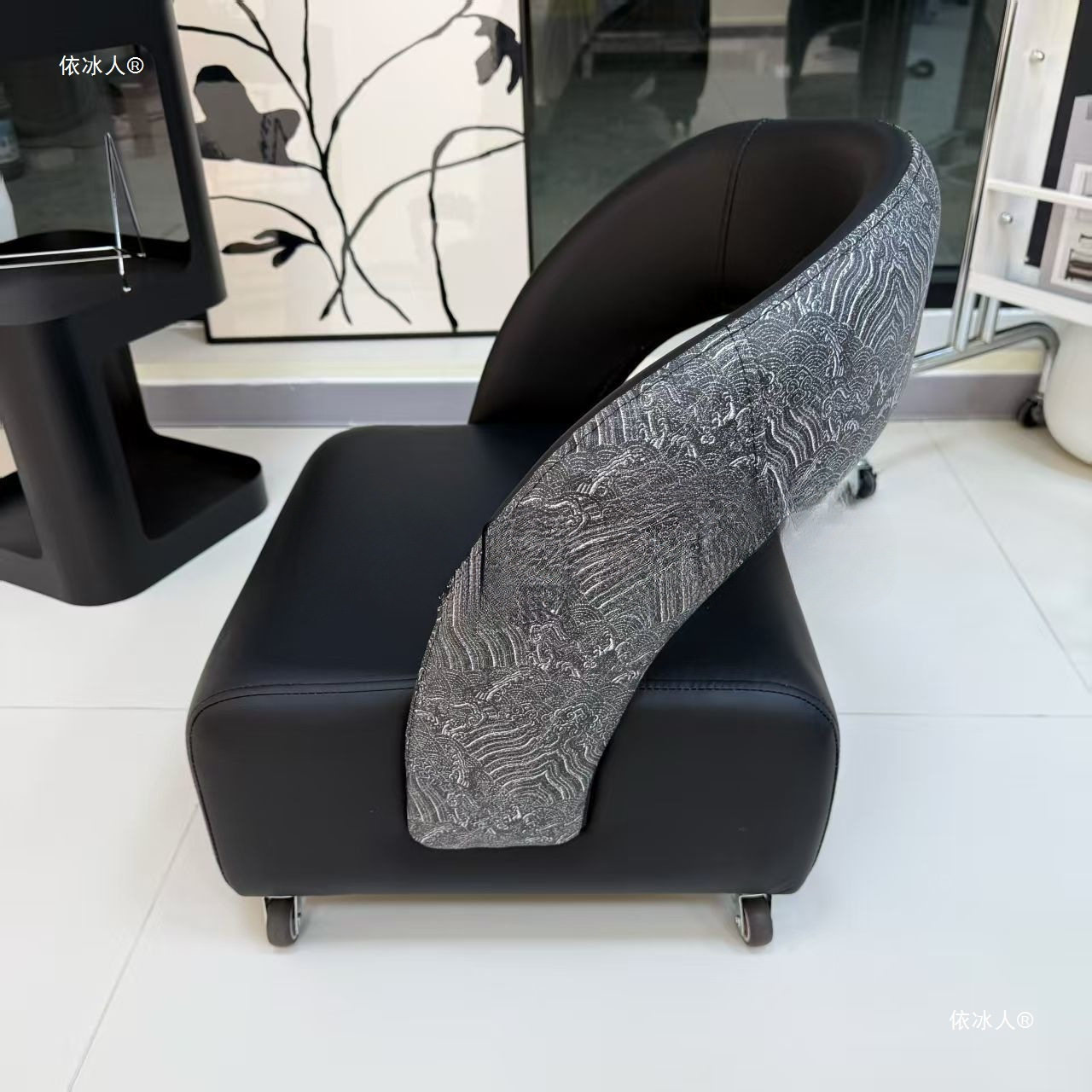 单人休闲溜溜沙发北欧轻奢现代小户型客厅家用异形溜溜凳换鞋凳子