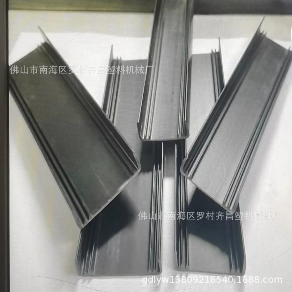 PVC玻璃卡条挤出机, 玻璃U型包边条生产设备