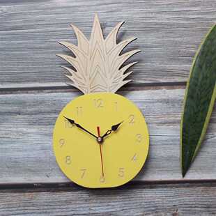 新款直销TEMU热销创意菠萝造型静音挂钟 亚克力儿童卡通装饰时钟