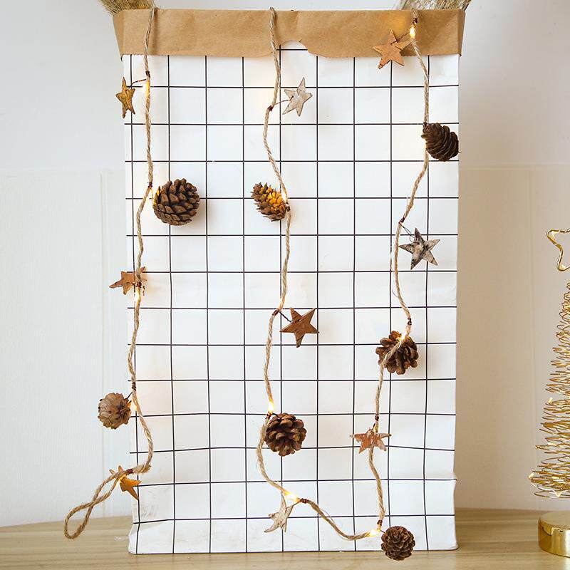 新款直销新款亚马逊圣诞松果灯串松针装饰led铜线灯小桑果拉旗 创