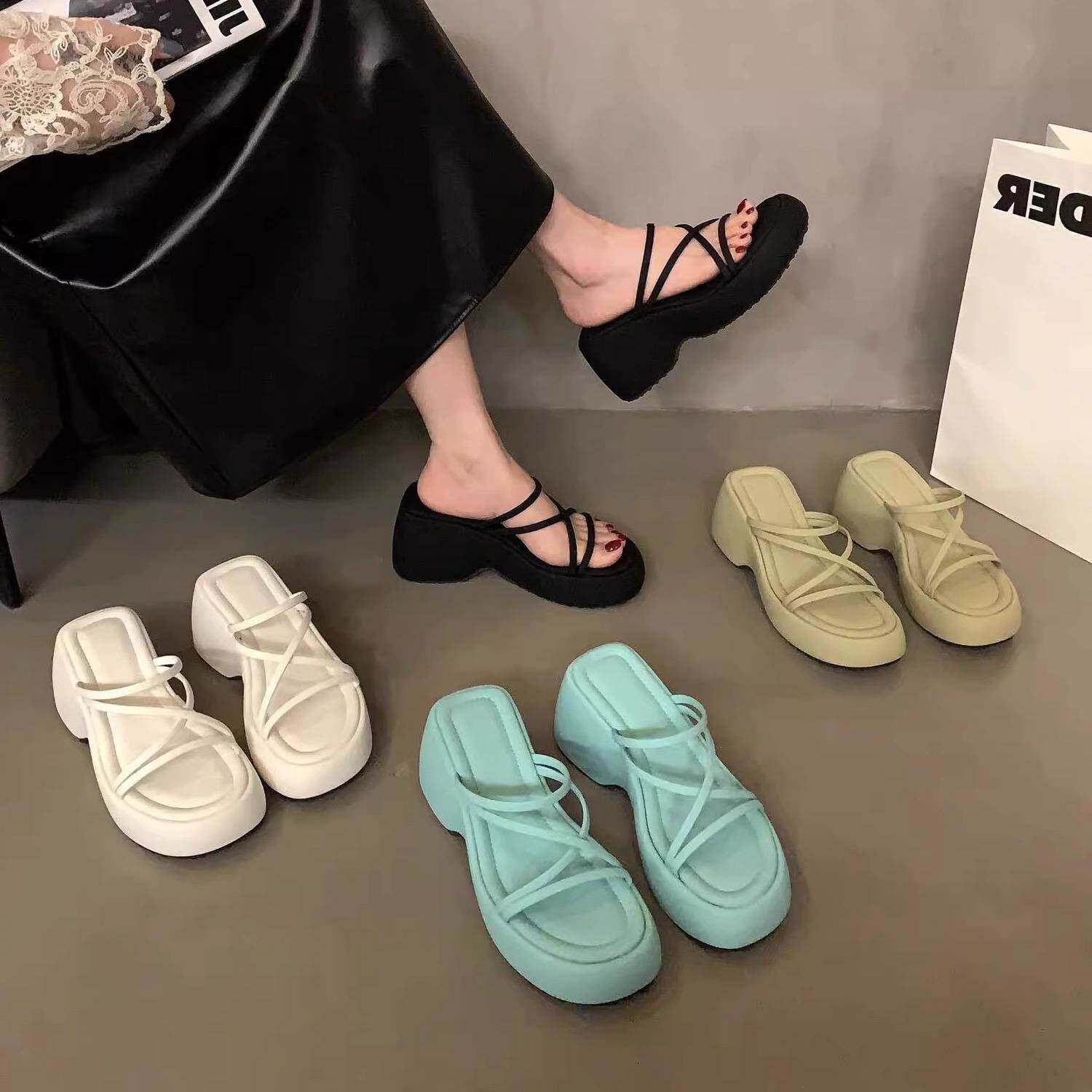 香港厚底松糕黑色凉拖鞋女外穿夏季2024新款增高法式晚风罗马凉鞋