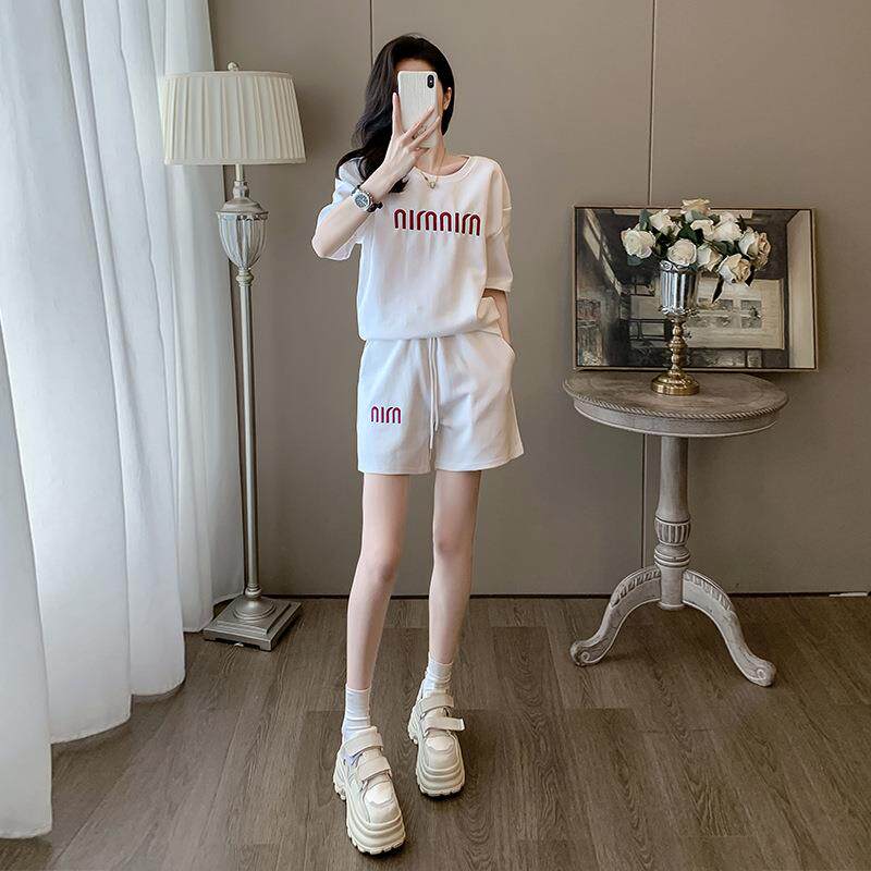 欧洲站休闲运动套装女夏季薄款2025新款小个子时尚短袖刺绣两件套