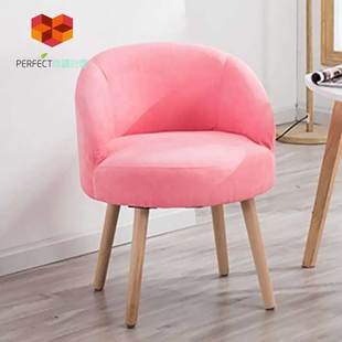 现代简约北欧心理咨询室访谈沙发茶几组合套装办公室实木布艺椅子