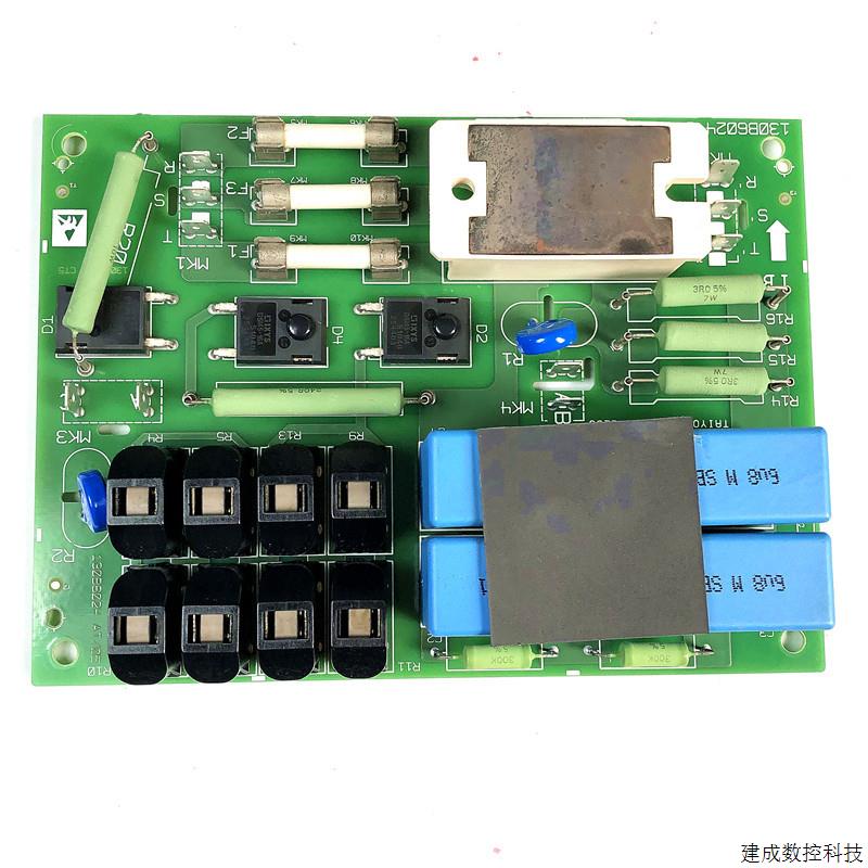 议价130B6024 DT5丹佛斯变频器110-160-200-250kw滤波吸收缓冲限