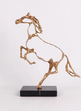 现代新中式抽象金属摆件售楼部酒店前台办公桌样板房软装马工艺品