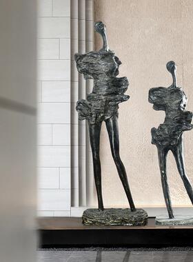 人物落地雕塑售楼处抽象创意艺术品酒店大堂门店现代人像装置摆件