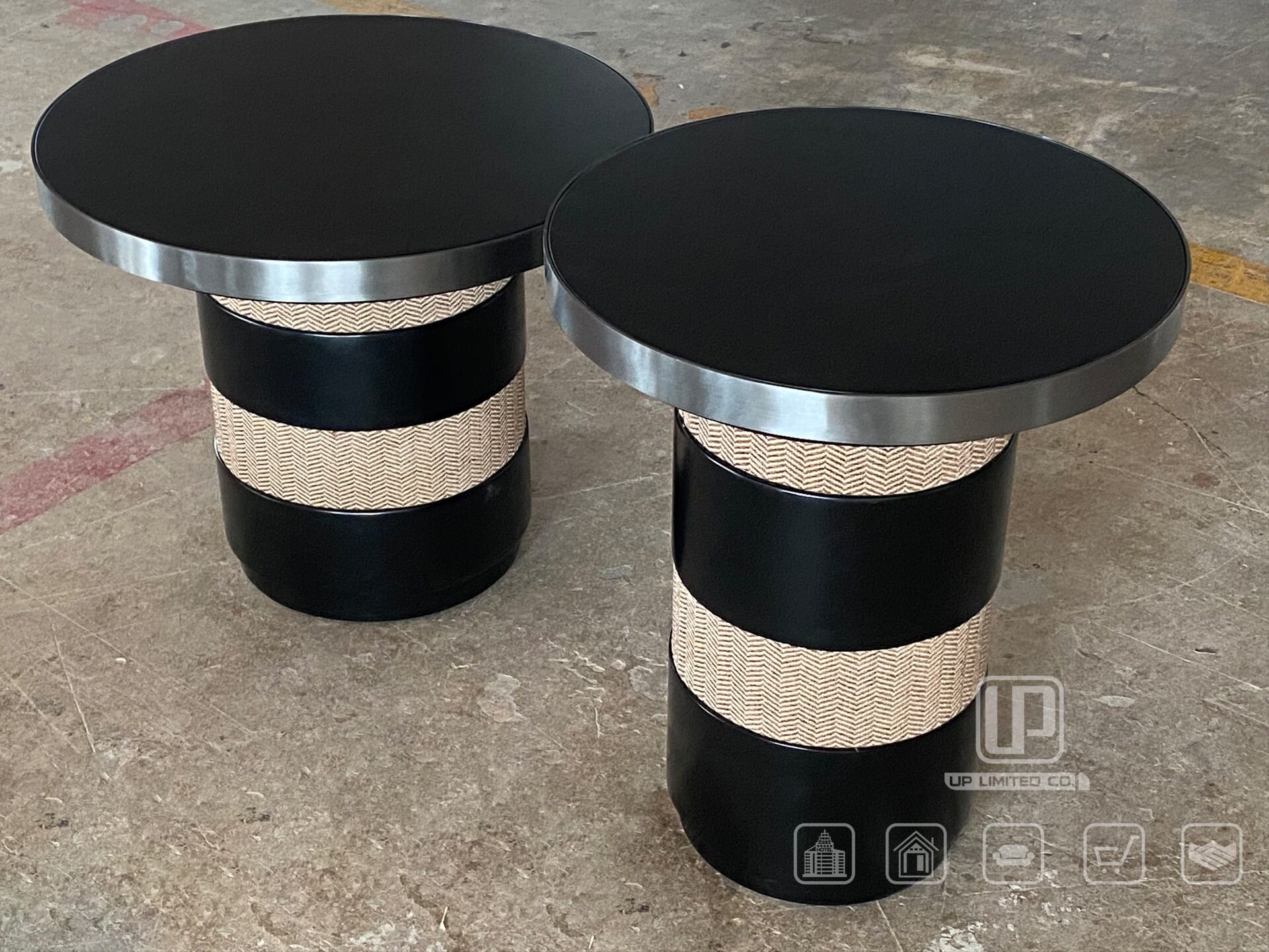 北欧烤漆现代简约风格黑色圆形边几ins风客厅圆形边几角几展示台