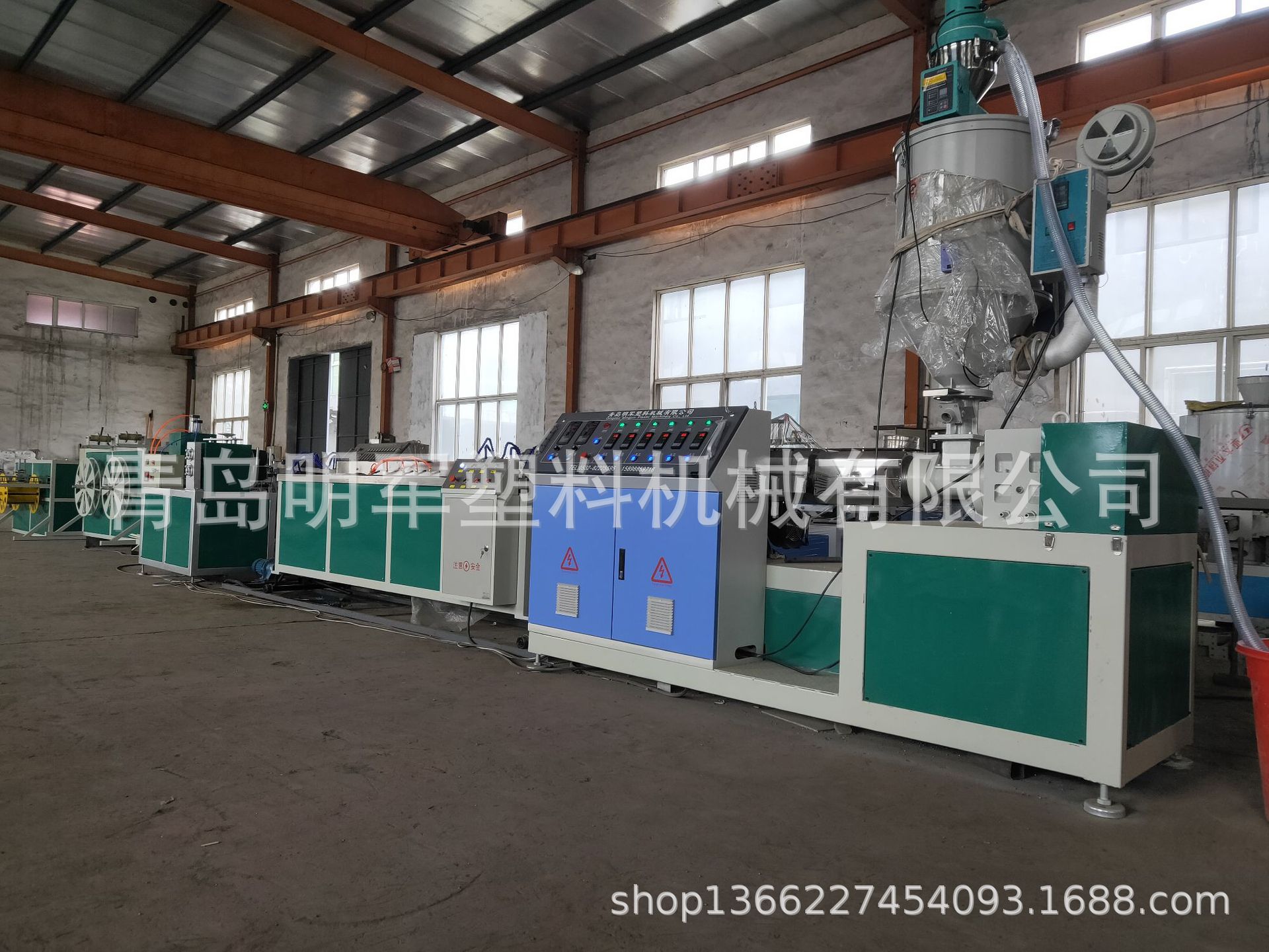 塑料管材挤出生产线 PVC透明管挤出生产线 塑料硬管挤出生产线