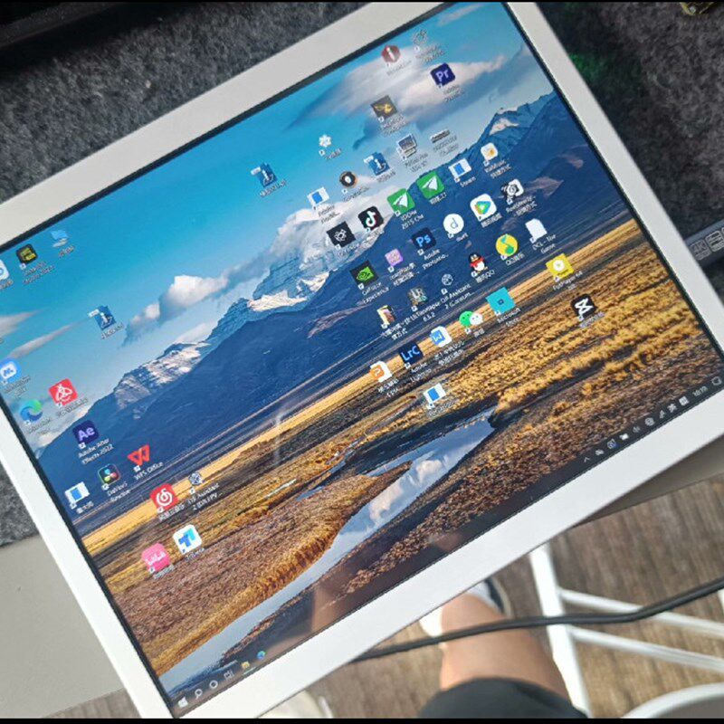 9.7寸便携显示器,ipaddiy魔改 2K分辨率2048*1536电脑副屏扩展屏