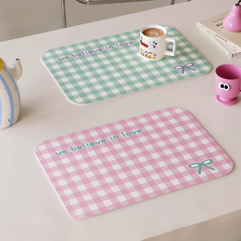 格纹蝴蝶少女心防烫皮革餐垫
