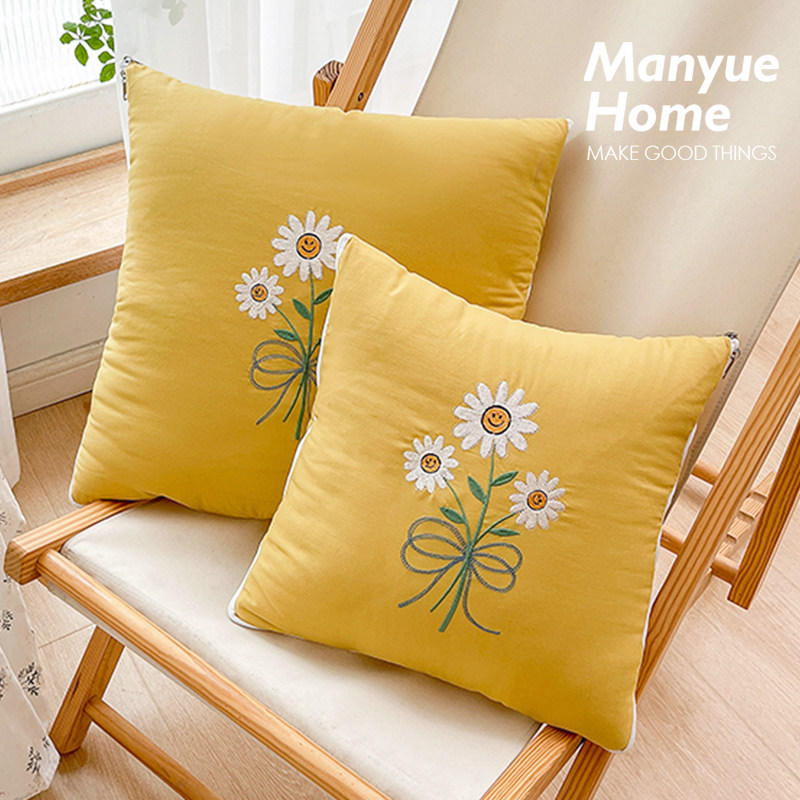 蔓越家 ins风小雏菊抱枕被卧A室被子抱枕两用办公室沙发空调午睡