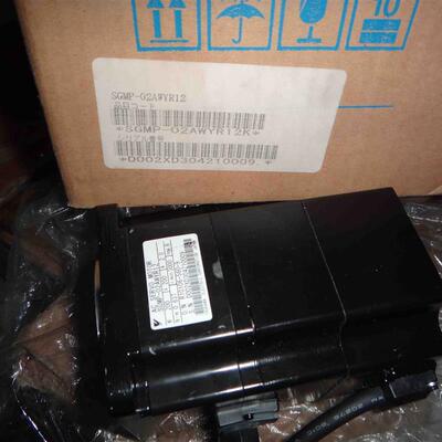 伺服控制器YASKAWASGMP-02AWYR12实物SGMP02AWYR12全新