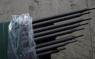 D808 D998 D880 D988 D999碳化物焊条耐磨焊条堆焊焊条 D888 D818