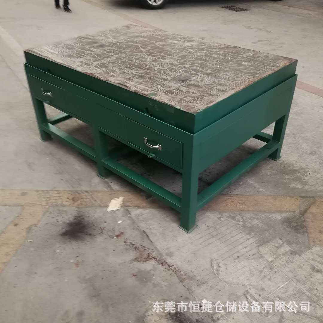 重型铸铁工作台模具装配铸铁平台带虎钳装配焊接平板模具车间桌
