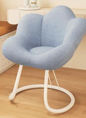 AL-85930旋转妆椅女妆生凳卧室奶油风化梳妆凳花瓣美甲椅子梳台专