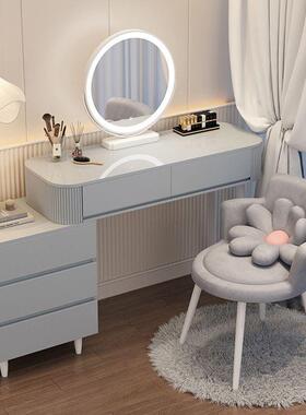 奶油风梳柜妆一台现代简约纳收70785床头柜化妆台体书