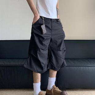 白菜coke夏潮牌设计感撞钉褶皱休闲短裤男cleanfit痞帅阔腿七分裤