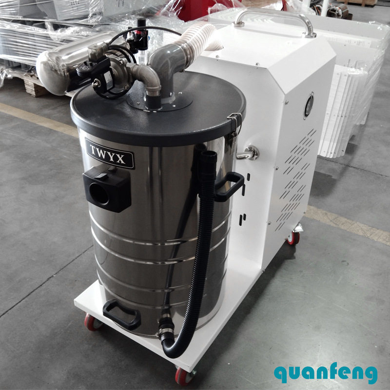 现货干湿两用型工业吸尘器 工业吸尘器直发 打扫卫生设备配套用