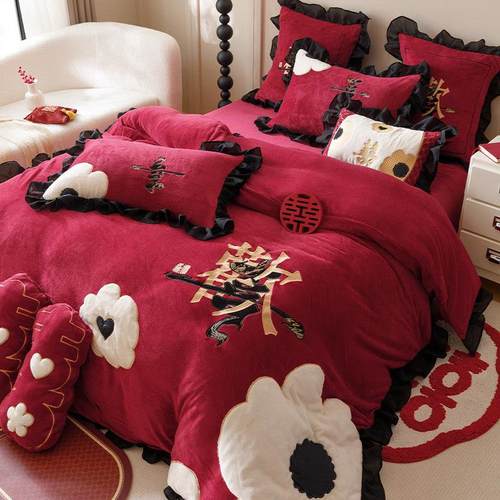 秋冬保暖牛奶绒婚庆四件套刺绣红色结婚被套珊瑚绒床单1.8米床笠