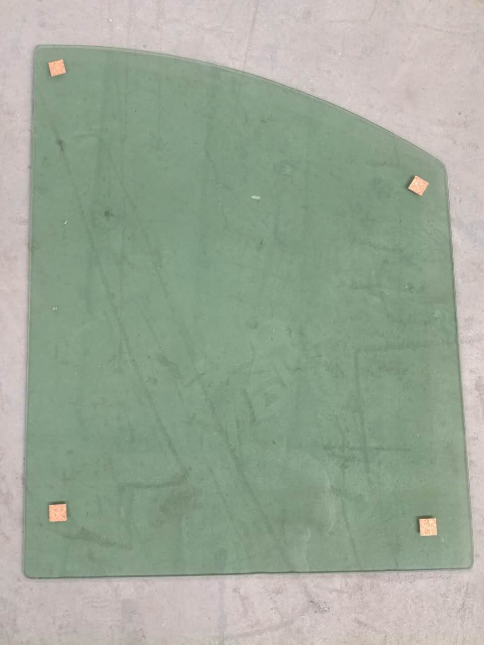 电动车配件手摇玻璃片平板钢y化玻璃盛昊福盛隆小鸟等前后门挡风