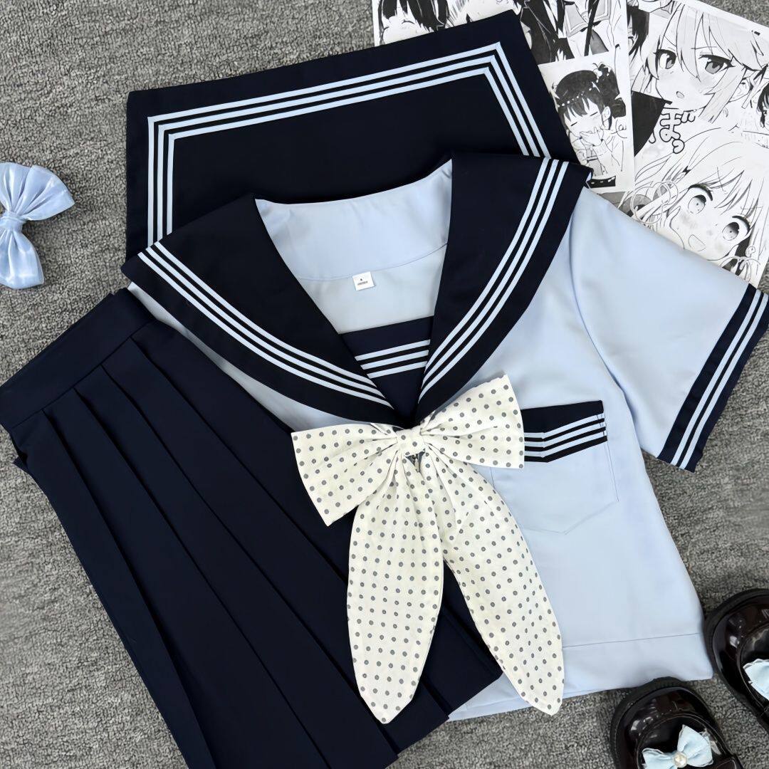 浅蓝三本短袖套装水手服