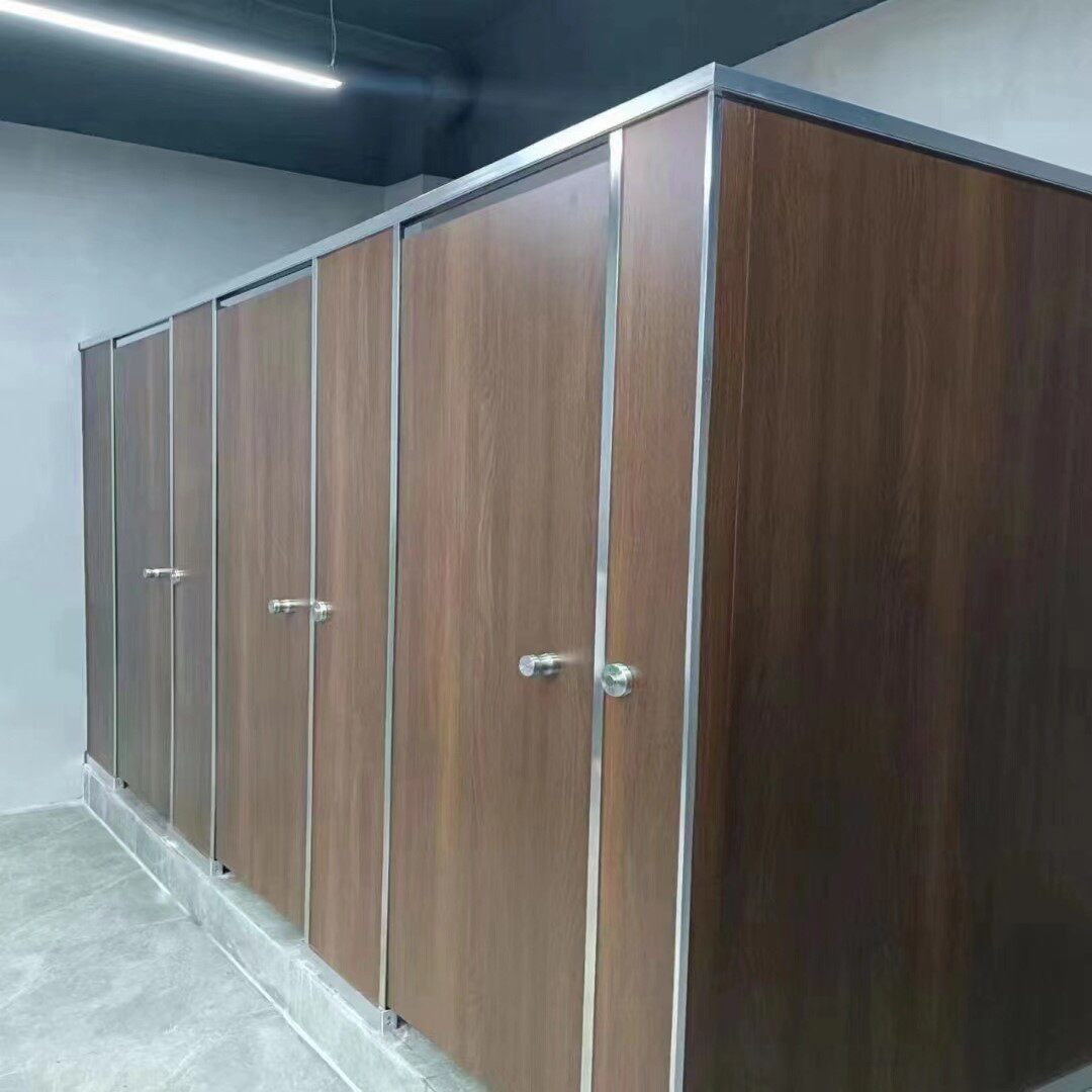 公共厕所卫生间隔断板学校洗手间蹲位定制安装抗倍特防水板铝蜂窝