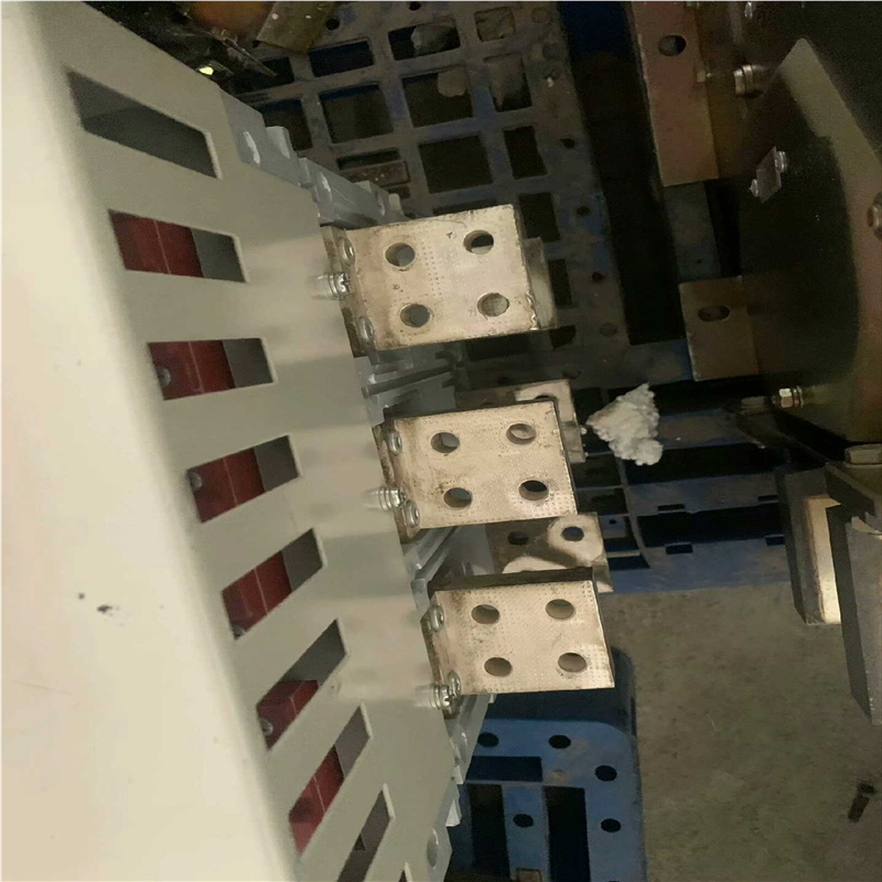 常熟CW3-2500M万能式断路器（憨憨电子）