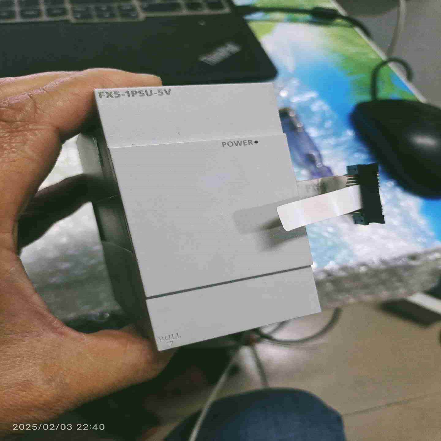 FX5-1PSU-5V 9成新三菱深圳当日发议价