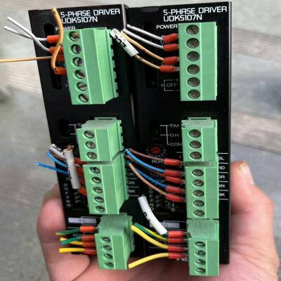 UDK5107N   东方VEXTA驱动器，拆机件，成色漂亮~议价