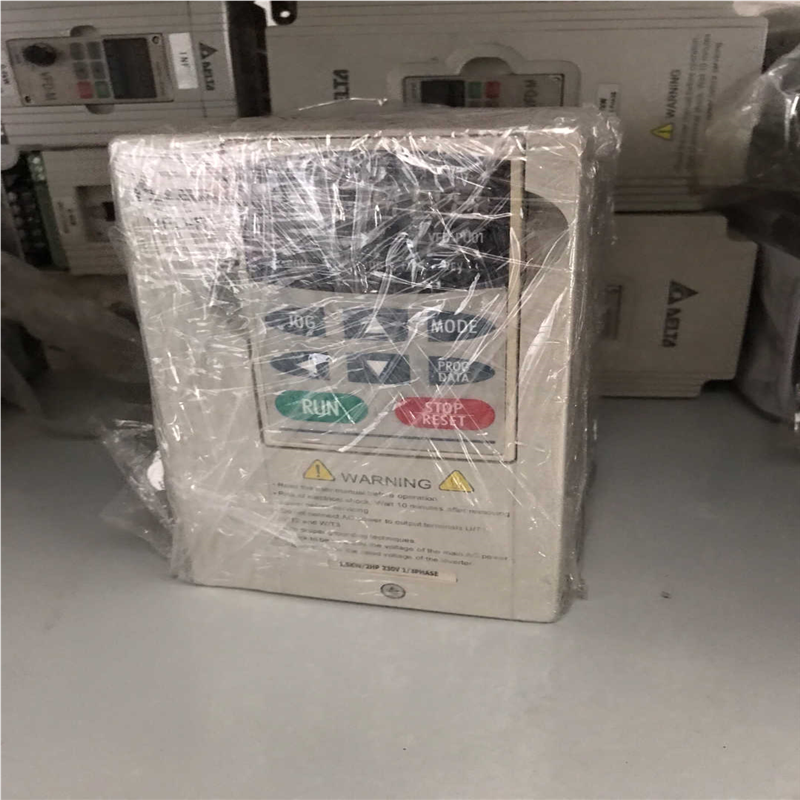 台达VFD015M21A正品保证 可开高频2000HZ台达V~议价