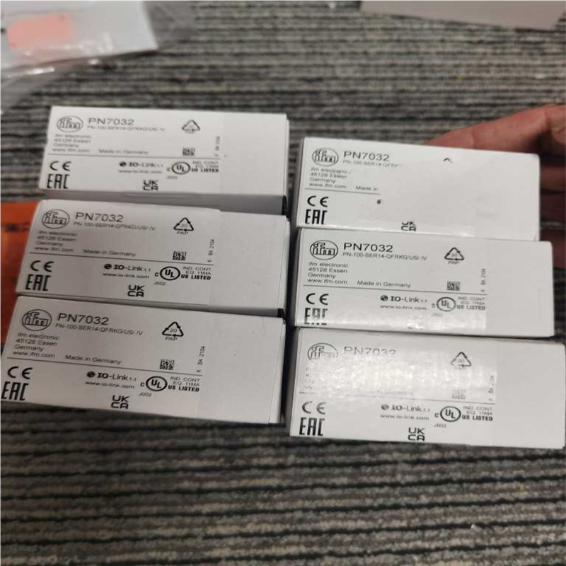 包邮【原装现货】IFM PN7032 PN7033 PN7034压力传感器现货~议价