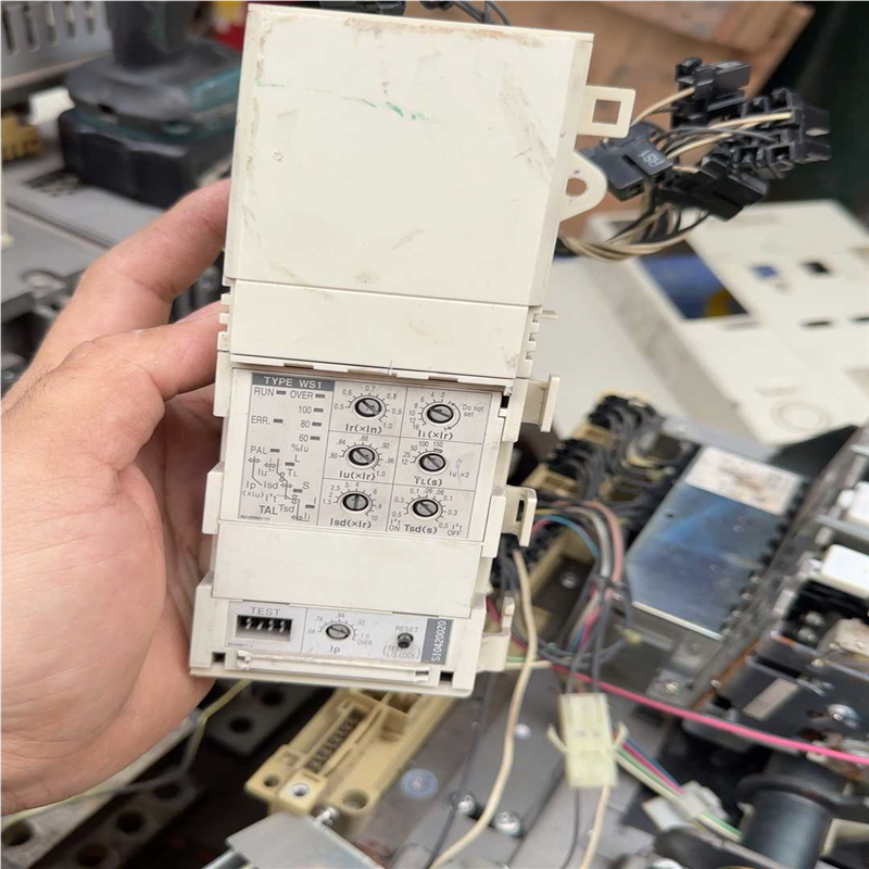 三菱断路器AE2000 单元TYPE WS1 AE-SW议价