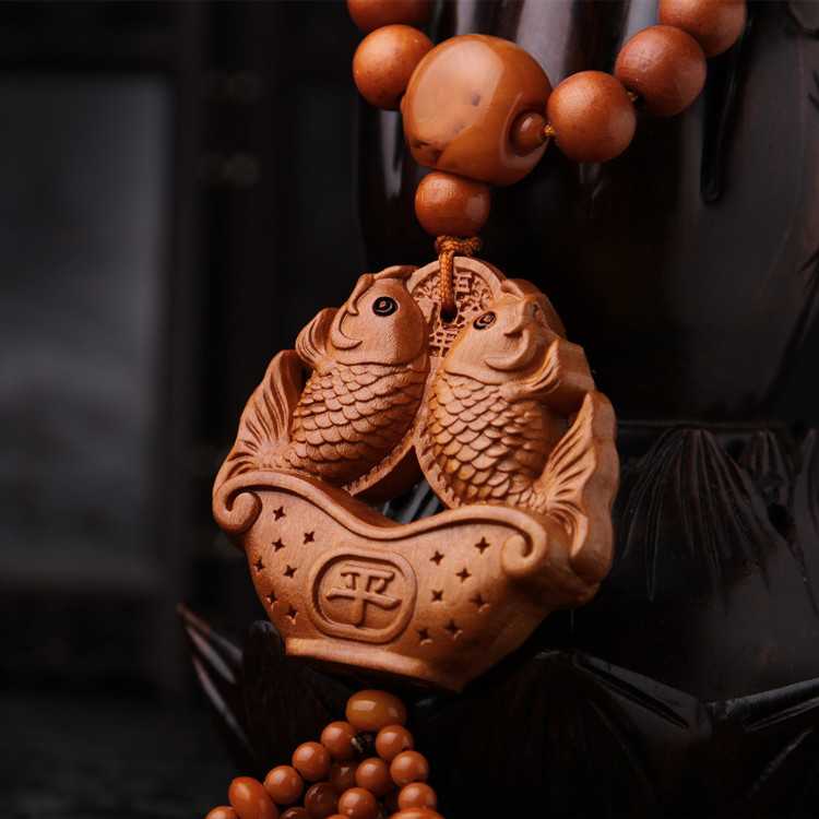 新款直销直销 汽车挂件 双鱼元宝整木桃木汽车挂摆饰 汽车用品JSG